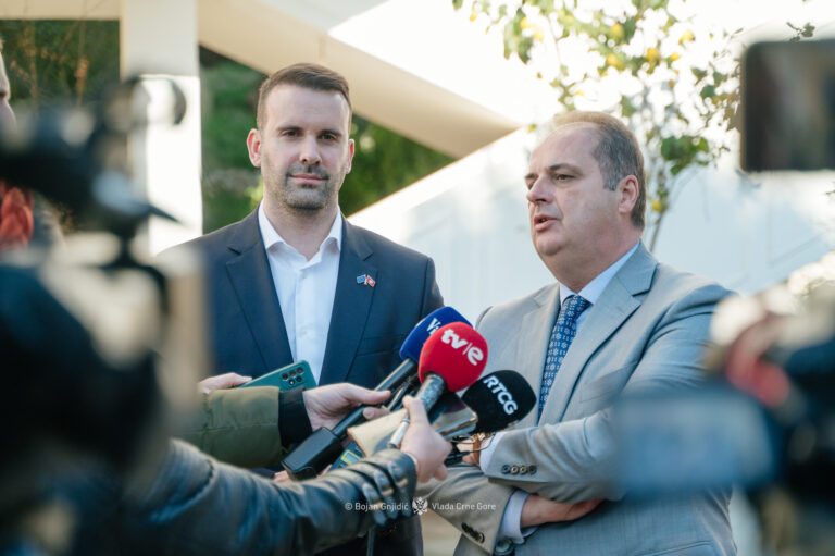 Mohamed Alabar heq dorë nga nëntë plazhe në Ulqin për t’ua lënë qytetarëve vendas