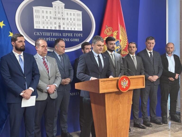 Gjashtë komunat bregdetare kërkojnë kthimin e menaxhimit të Të Mirave Detare në duar të komunave