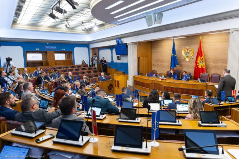 Marrëveshja me Emiratet kalon me 41 vota – vendos vota e deputetit të Partisë Boshnjake