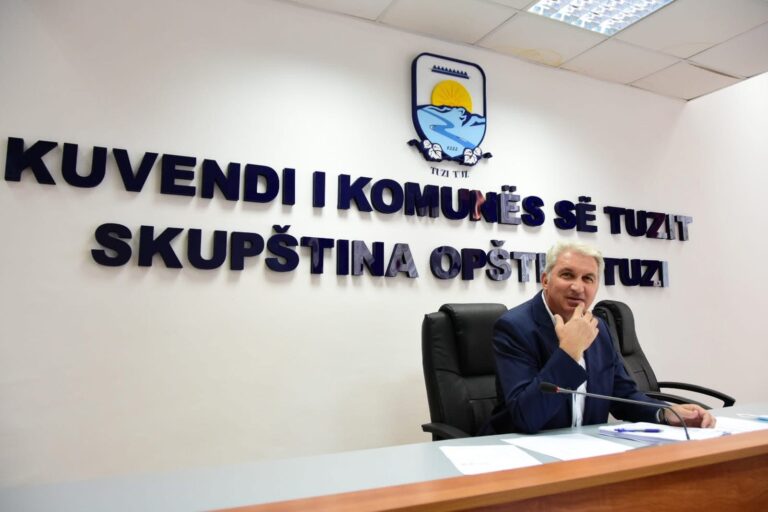 Kajoshaj: Kam propozuar Kuvendit që Nikollë Nikprelaj të shpallet Qytetar Nderi