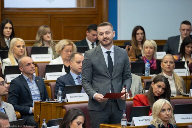 Dukaj: Të rinjtë duhet të jenë partnerë të barabartë në krijimin e politikave publike dhe rrugën evropiane të vendit