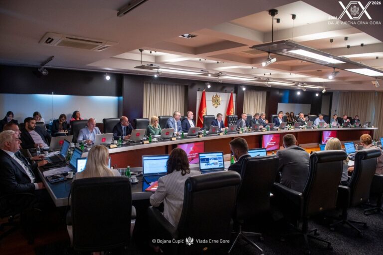 Qeveria mbështet nismën e Forumit Shqiptar për hetimin parlamentar të “Fluturimit të shqiponjës”